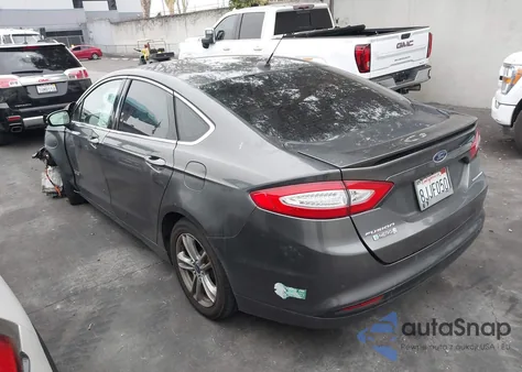 2016 Ford Fusion Energi Titanium из США, поврежденный, VIN 3FA6P0SUXGR241554
